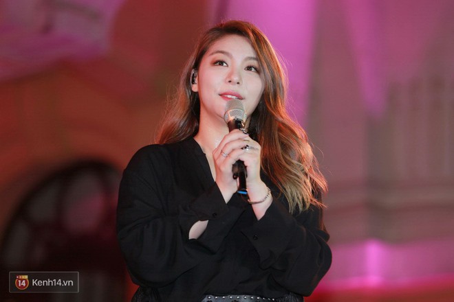 Ailee mang hit vừa đạt giải MAMA đến Hà Nội, Soobin và Hương Tràm chơi  luôn nhạc phim Hàn - Ảnh 5.