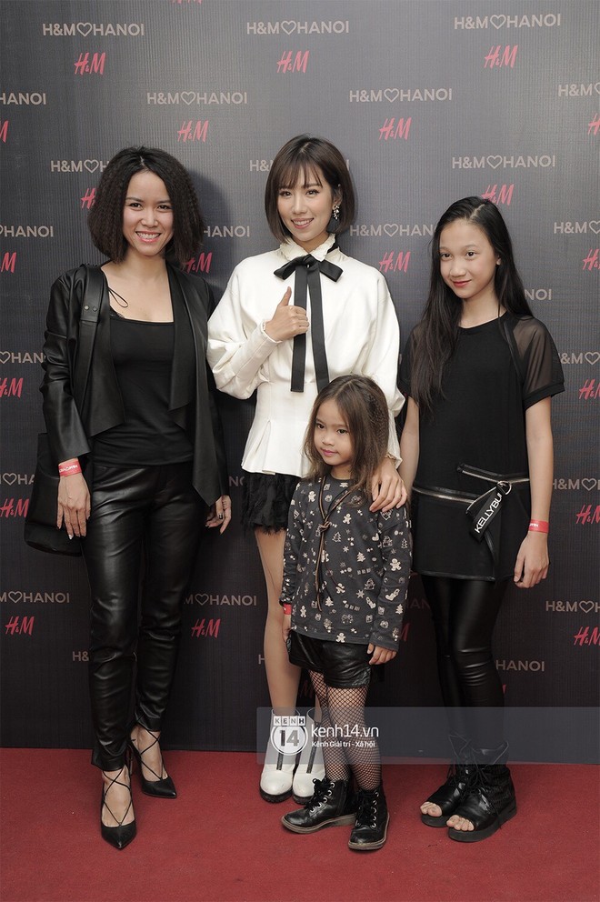 3 gia đình hot nhất mạng xã hội cùng đến mở hàng cho cửa hàng H&M đầu tiên tại Hà Nội - Ảnh 6.