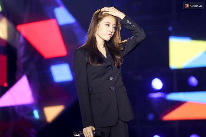 T-ara nói Cảm ơn bằng tiếng Việt, cúi gập người 90 độ cả 3 phía sân khấu để cảm ơn người hâm mộ - Ảnh 69.