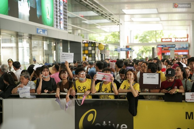 T-ara đẹp xuất sắc trong đám đông fan hỗn loạn tại sân bay Tân Sơn Nhất - Ảnh 16.