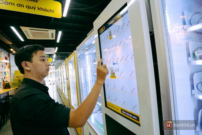 Người d&acirc;n th&iacute;ch th&uacute; gh&eacute; thăm cửa h&agrave;ng tiện lợi kh&ocirc;ng c&oacute; nh&acirc;n vi&ecirc;n thu tiền đầu ti&ecirc;n tại S&agrave;i G&ograve;n - Ảnh 7.