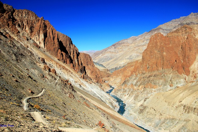 Mùa thu ở Ladakh: Hành trình trải nghiệm của 1 phụ nữ Việt đến nơi đẹp tựa “thiên đường ẩn giấu” ở Ấn Độ - Ảnh 17.