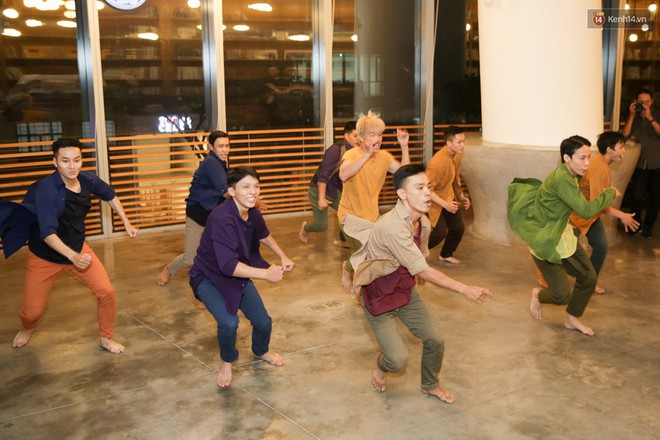 John Huy Trần bắt tay với Qu&aacute;n qu&acirc;n nữ đầu ti&ecirc;n của So you think you can dance (bản Mỹ) l&agrave;m chương tr&igrave;nh m&uacute;a nghệ thuật - Ảnh 6.