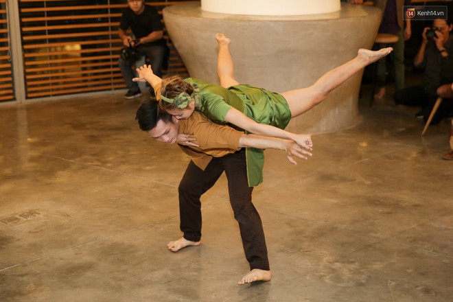 John Huy Trần bắt tay với Qu&aacute;n qu&acirc;n nữ đầu ti&ecirc;n của So you think you can dance (bản Mỹ) l&agrave;m chương tr&igrave;nh m&uacute;a nghệ thuật - Ảnh 4.
