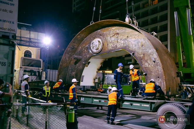 Quá trình vận chuyển Robot “siêu khủng” về nhà ga để đào hầm Metro Sài Gòn được thực hiện như thế nào? - Ảnh 10.