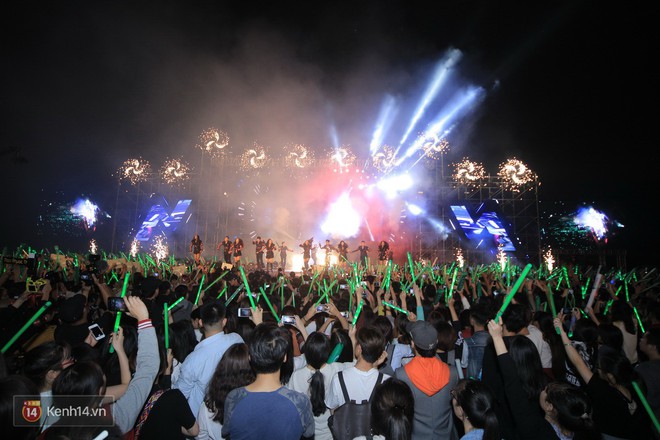 Từ chương trình sinh viên thành liveshow đẳng cấp: Noo Phước Thịnh khiến 20.000 khán giả Thủ đô đã tai đã mắt - Ảnh 2.