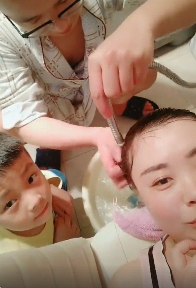 Clip chống chỉ định với FA: B&ecirc;n một người, ch&acirc;n &aacute;i nghĩa l&agrave; như thế n&agrave;o? - Ảnh 10.