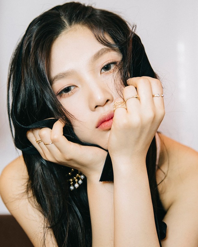 Irene: Nữ thần sở hữu khuôn mặt đẹp nhất hay... đơ nhất Kpop? - Ảnh 12.