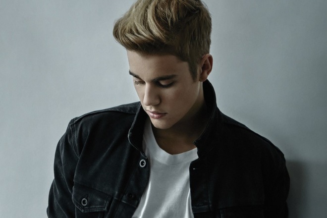 Justin Bieber ngày càng xuống sắc, lộ làn da bóng dầu đầy mụn - Ảnh 1.