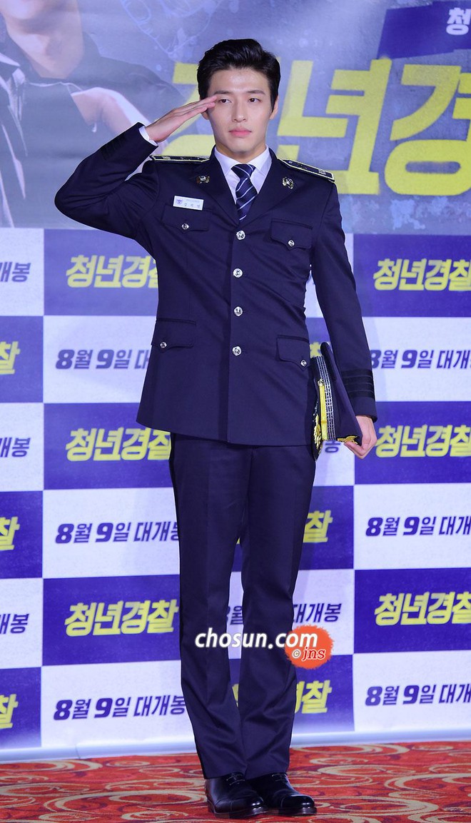 Kang Ha Neul c&oacute; những chia sẻ mới nhất người bạn th&acirc;n Kim Woo Bin - Ảnh 3.