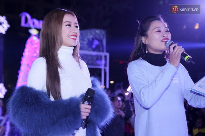 Clip: Chi Pu tự tin trình diễn ca khúc mới, cùng Min quẩy tung sân khấu với fan Hà Nội - Ảnh 3.