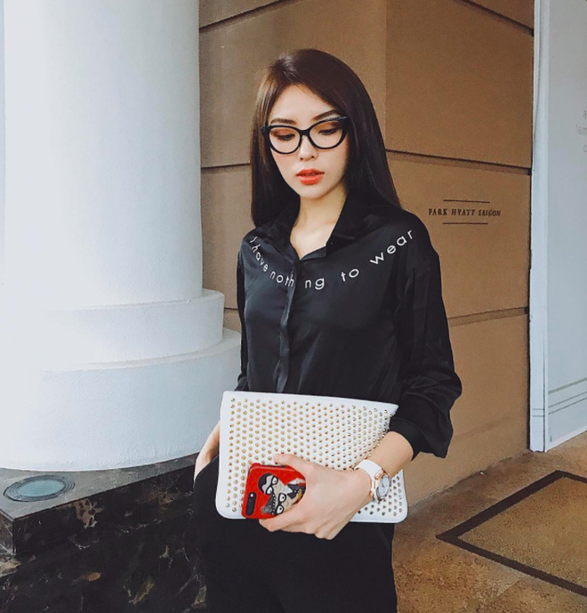 Kh&ocirc;ng hiểu Kỳ Duy&ecirc;n đ&atilde; l&agrave;m g&igrave; m&agrave; gương mặt c&agrave;ng l&uacute;c c&agrave;ng kh&aacute;c lạ, nh&igrave;n qua kh&oacute; thể nhận ra! - Ảnh 5.
