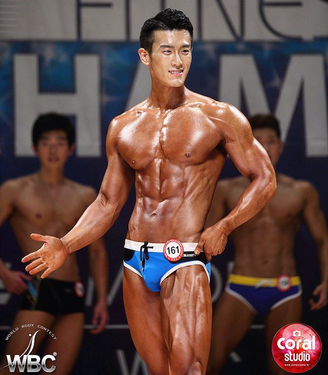 Thầy gi&aacute;o hot nhất H&agrave;n Quốc khiến c&aacute;c c&ocirc; g&aacute;i chỉ muốn quay lại thời đi học ngay lập tức! - Ảnh 4.