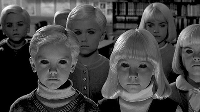 Đ&aacute;m trẻ mắt đen: C&acirc;u chuyện r&ugrave;ng rợn đ&ecirc;m Halloween để dọa trẻ em hay cơn &aacute;c mộng c&oacute; thật? - Ảnh 1.