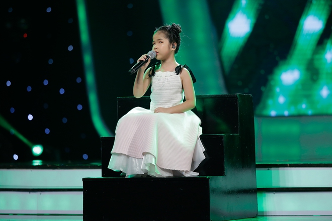 Vietnam Idol Kids: Hoàng tử Bolero bất ngờ chuyển sang hát nhạc Phan Mạnh Quỳnh - Ảnh 17.