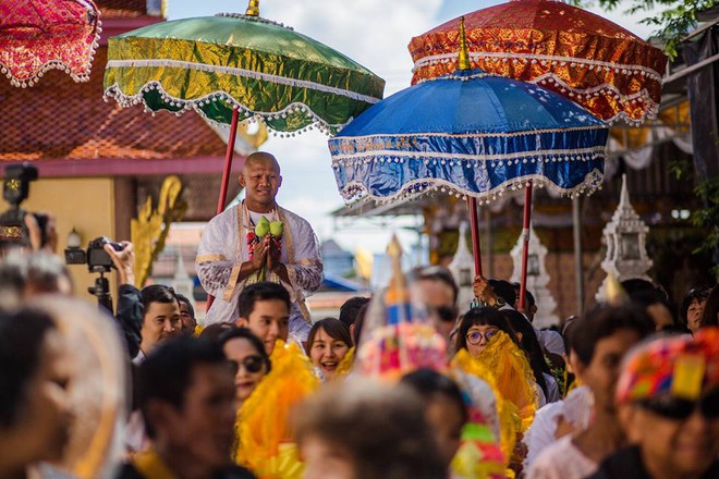 Vì sao Thánh Muay Thái Buakaw bất ngờ xuống tóc đi tu? - Ảnh 3.