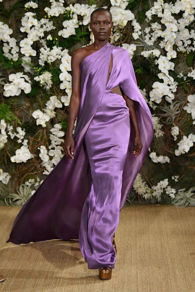 Danh s&aacute;ch 56 ch&acirc;n d&agrave;i x&aacute;c nhận sẽ tr&igrave;nh diễn trong Victorias Secret Fashion Show 2017 - Ảnh 46.
