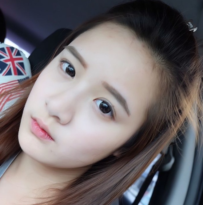 C&ocirc; b&eacute; c&oacute; t&oacute;c m&aacute;i chuột gặm nổi tiếng Th&aacute;i Lan ng&agrave;y n&agrave;o giờ đ&atilde; l&agrave; hot girl cực xinh đẹp! - Ảnh 13.