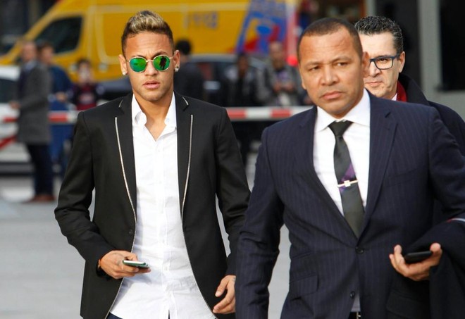 Neymar: từ nghệ sĩ Youtube đến cầu thủ đắt giá nhất thế giới  - Ảnh 13.
