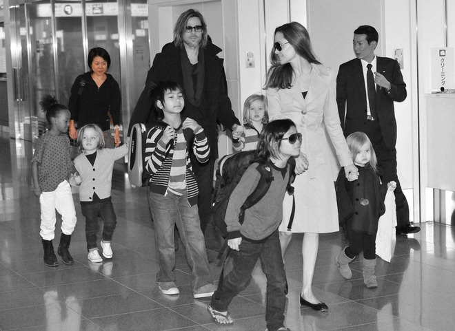 Cuộc hôn nhân Brad Pitt và Angelina Jolie: Ngôn tình đấy nhưng không thiếu chiêu trò để PR tên tuổi - Ảnh 3.