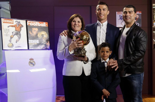 Ronaldo đã cứu vớt cuộc đời anh trai nghiện rượu và ma túy như thế nào? - Ảnh 5.