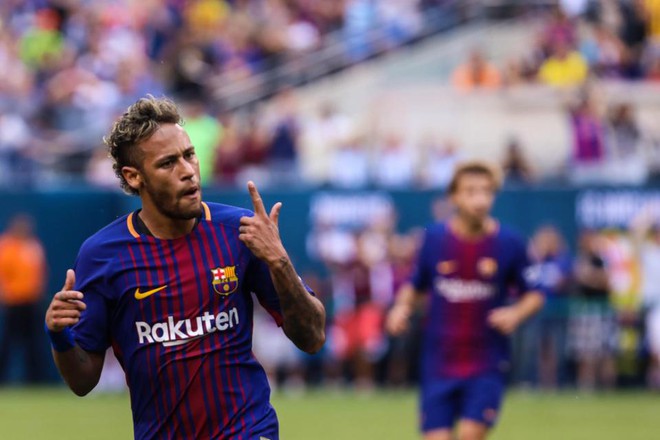 Đồng đội xúi Neymar từ chối PSG, gia nhập Real Madrid - Ảnh 1.