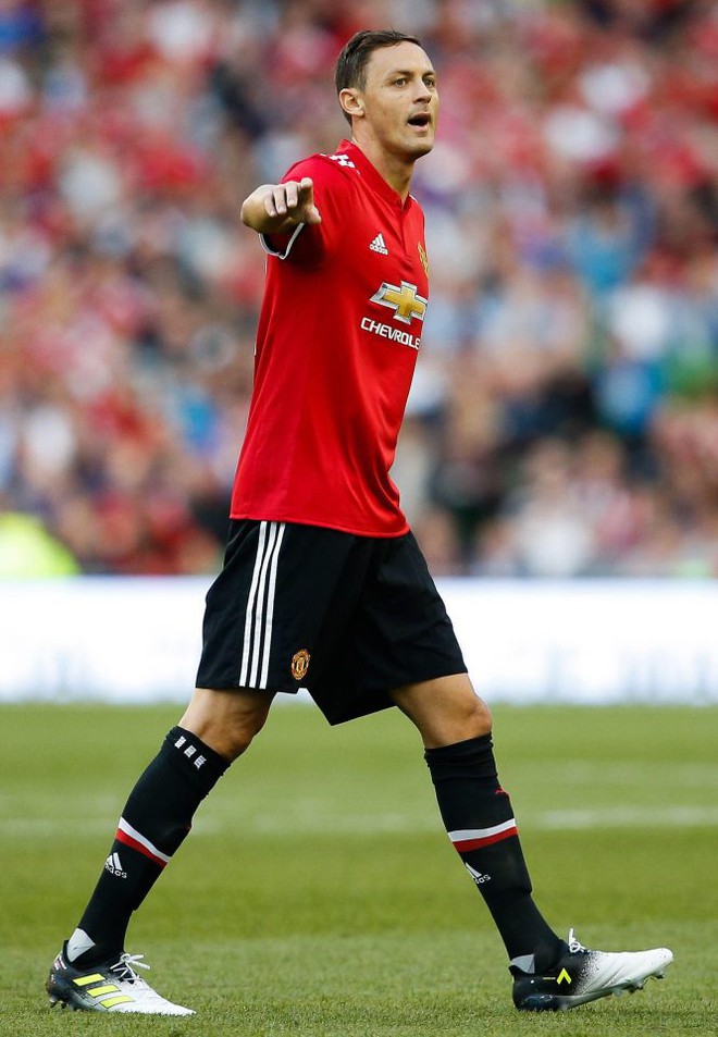 Giờ th&igrave; Mourinho đ&atilde; c&oacute; 2 đội h&igrave;nh xoay tua ở Man Utd - Ảnh 3.