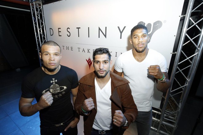 Cựu v&ocirc; địch quyền anh thế giới tố vợ xinh ngoại t&igrave;nh với Anthony Joshua - Ảnh 2.