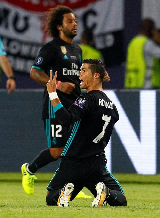 Ronaldo chỉ tốn vài giọt mồ hôi để bỏ túi Siêu Cúp châu Âu - Ảnh 3.