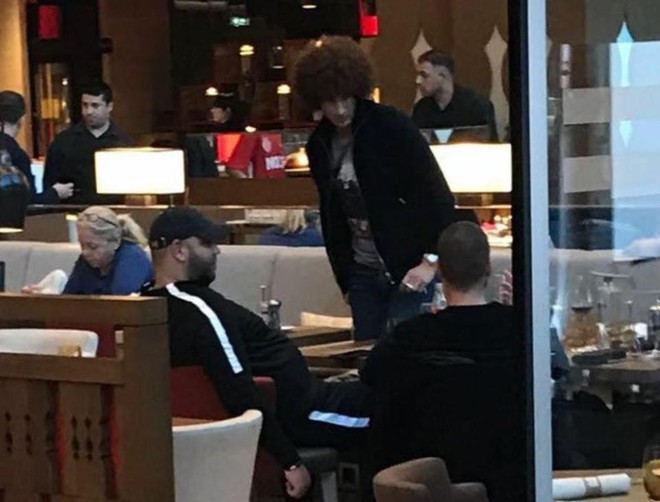 Fellaini có mặt trong khách sạn ở Thổ Nhĩ Kỳ, rộ tin sắp rời Man Utd - Ảnh 1.