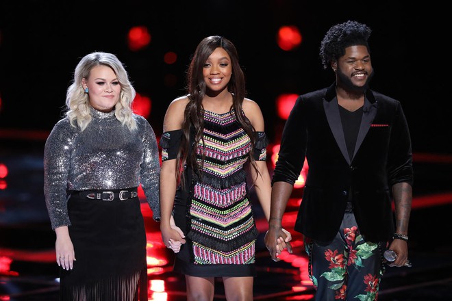 The Voice US: Miley Cyrus qu&aacute; nhọ, chưa g&igrave; đ&atilde; bị loại gần hết team! - Ảnh 2.