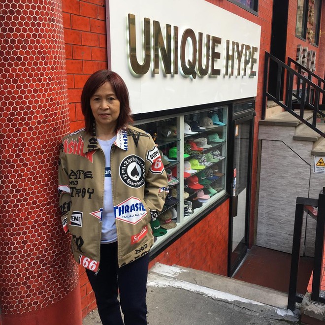 OG Ma: b&agrave; mẹ được t&ocirc;n l&agrave; bậc thầy reseller của New York d&ugrave; đ&atilde; chạm ngưỡng U60 - Ảnh 3.