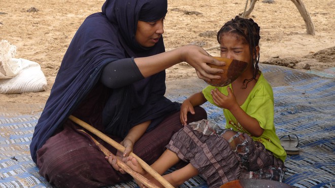 Ghé thăm nơi vỗ béo phụ nữ tại Mauritania - khi chuẩn mực cái đẹp trở thành cực hình - Ảnh 2.