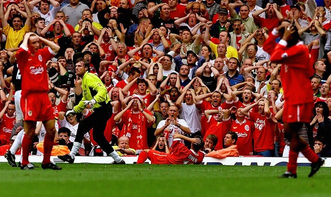 Sự điên rồ của trận kinh điển nước Anh qua lời kể của cựu danh thủ Man Utd - Ảnh 2.