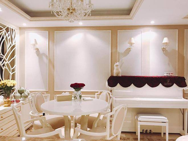 Loạt ảnh hiếm hoi về không gian sống sang chảnh của Hoa hậu Phạm Hương - Ảnh 1. Loạt ảnh hiếm hoi về không gian sống sang chảnh của Hoa hậu Phạm Hương - Ảnh 1.