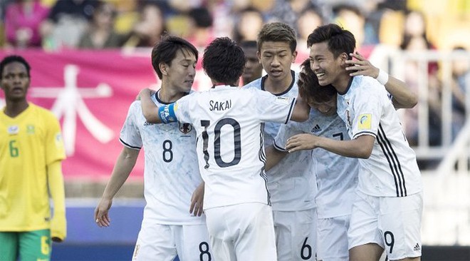 U20 Nhật Bản ngược dòng ngoạn mục đánh gục Nam Phi - Ảnh 2.