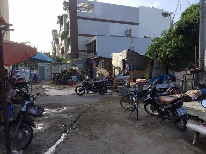 C&atilde;i v&atilde; trong cuộc nhậu, người vợ trẻ lỡ tay đ&acirc;m chết chồng - Ảnh 1.