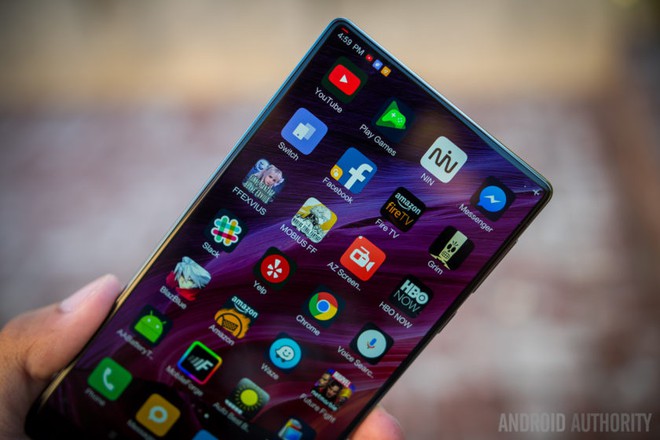 Đ&acirc;y l&agrave; 5 smartphone sexy, ngắm đ&atilde; mắt, cầm đ&atilde; tay nhất hiện nay - Ảnh 4.