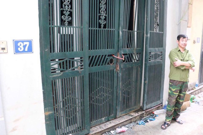 Vụ ch&aacute;y khiến 4 người trong gia đ&igrave;nh tử vong: Người d&acirc;n tuyệt vọng v&igrave; nghe tiếng k&ecirc;u cứu nhưng ph&aacute; cửa bất th&agrave;nh - Ảnh 10.