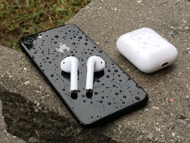 V&igrave; sao tai nghe iPhone lại c&oacute; m&agrave;u trắng, l&yacute; do đằng sau sẽ cho bạn thấy Apple kh&ocirc;n ngoan tới mức n&agrave;o - Ảnh 2.