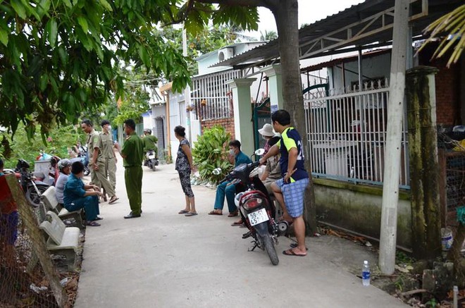 Người đ&agrave;n &ocirc;ng tử vong trong căn nh&agrave; kh&oacute;a tr&aacute;i cửa ở S&agrave;i G&ograve;n  - Ảnh 1.