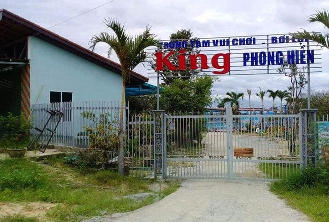 B&eacute; trai 9 tuổi tử vong sau khi đuối nước tại bể bơi - Ảnh 1.