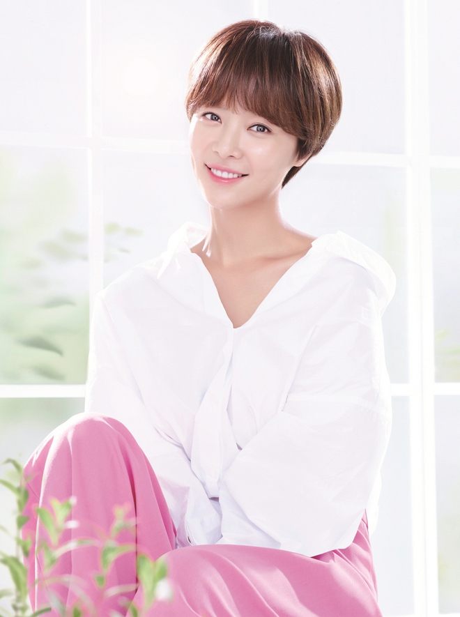 Nữ chính She was pretty Hwang Jung Eum đã hạ sinh con trai đầu lòng cho chồng CEO điển trai - Ảnh 1.