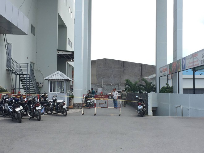 Ph&aacute;t hiện thi thể nam thanh ni&ecirc;n trong bao r&aacute;c tại chung cư ở S&agrave;i G&ograve;n - Ảnh 1.