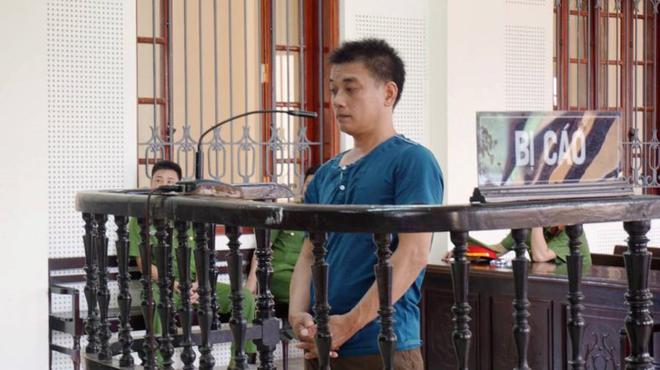 C&ocirc; g&aacute;i ph&aacute;t đi&ecirc;n sau khi nghe theo người y&ecirc;u phạm tội - Ảnh 1.