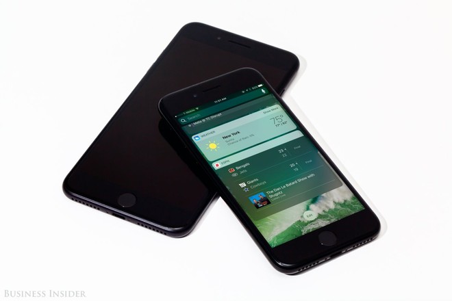 V&agrave;i giờ nữa iPhone X ra mắt rồi, bạn c&ograve;n chờ g&igrave; m&agrave; kh&ocirc;ng cập nhật tất tần tật những th&ocirc;ng tin n&oacute;ng sốt nhất về bom tấn n&agrave;y - Ảnh 1.