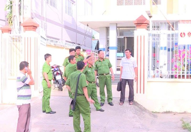 Vụ cướp ng&acirc;n h&agrave;ng ở tỉnh Vĩnh Long: Nghi phạm để lại thư tuyệt mệnh trước khi tự s&aacute;t - Ảnh 2.