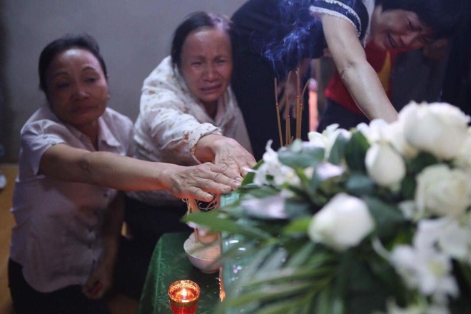 Nghẹn ngào nước mắt trước hoàn cảnh của gia đình Đinh Hữu Dư - phóng viên tử nạn khi tác nghiệp trong trận lũ quét - Ảnh 7.