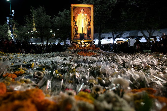 Lễ hỏa táng Quốc vương Bhumibol Adulyadej: Những điểm nhấn ấn tượng trong sự kiện quan trọng bậc nhất tại Thái Lan - Ảnh 1.