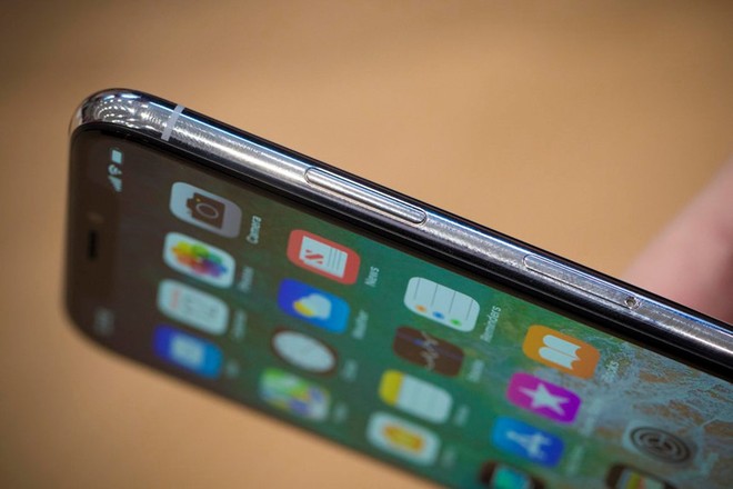 Sản xuất 10 m&aacute;y hỏng 9, đừng hỏi tại sao iPhone X sẽ rất kh&oacute; mua trong năm nay - Ảnh 2.